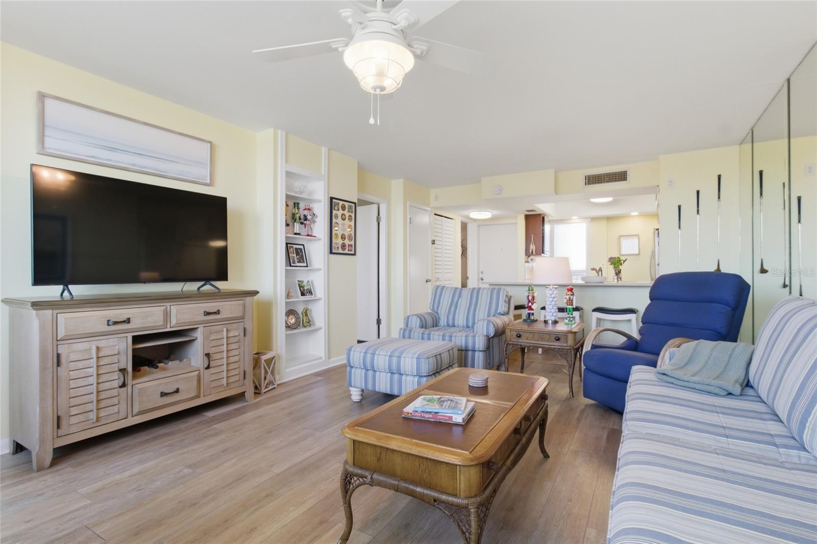 Living Room into kitchen with eat-in Counter Space