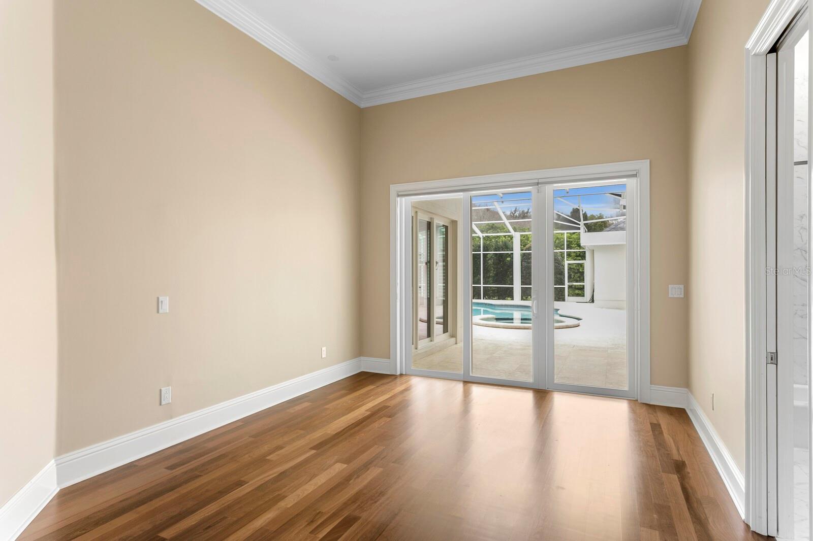 Jack & Jill Bedroom overlooking the pool