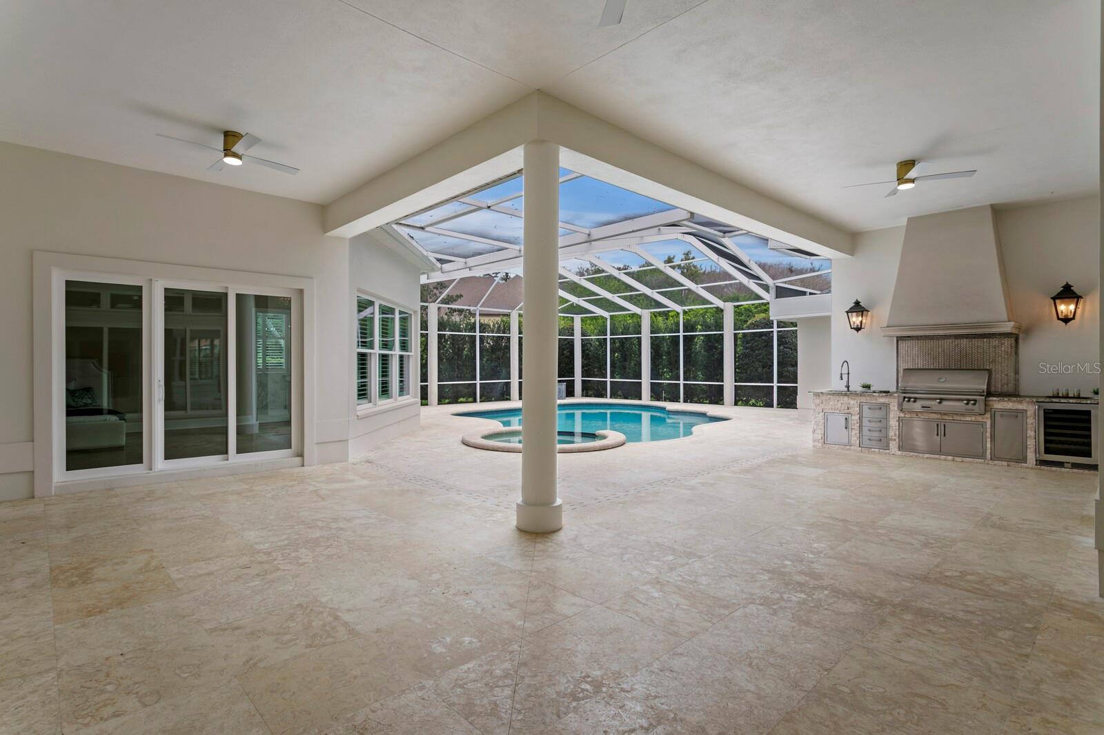 Spacious Covered Lanai