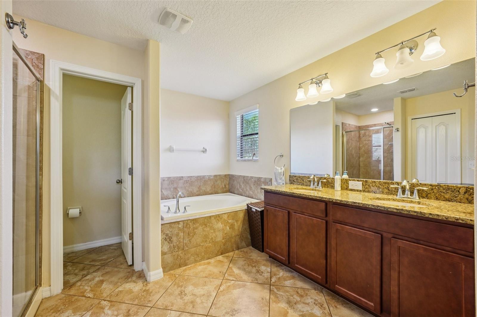 Primary En Suite Bathroom