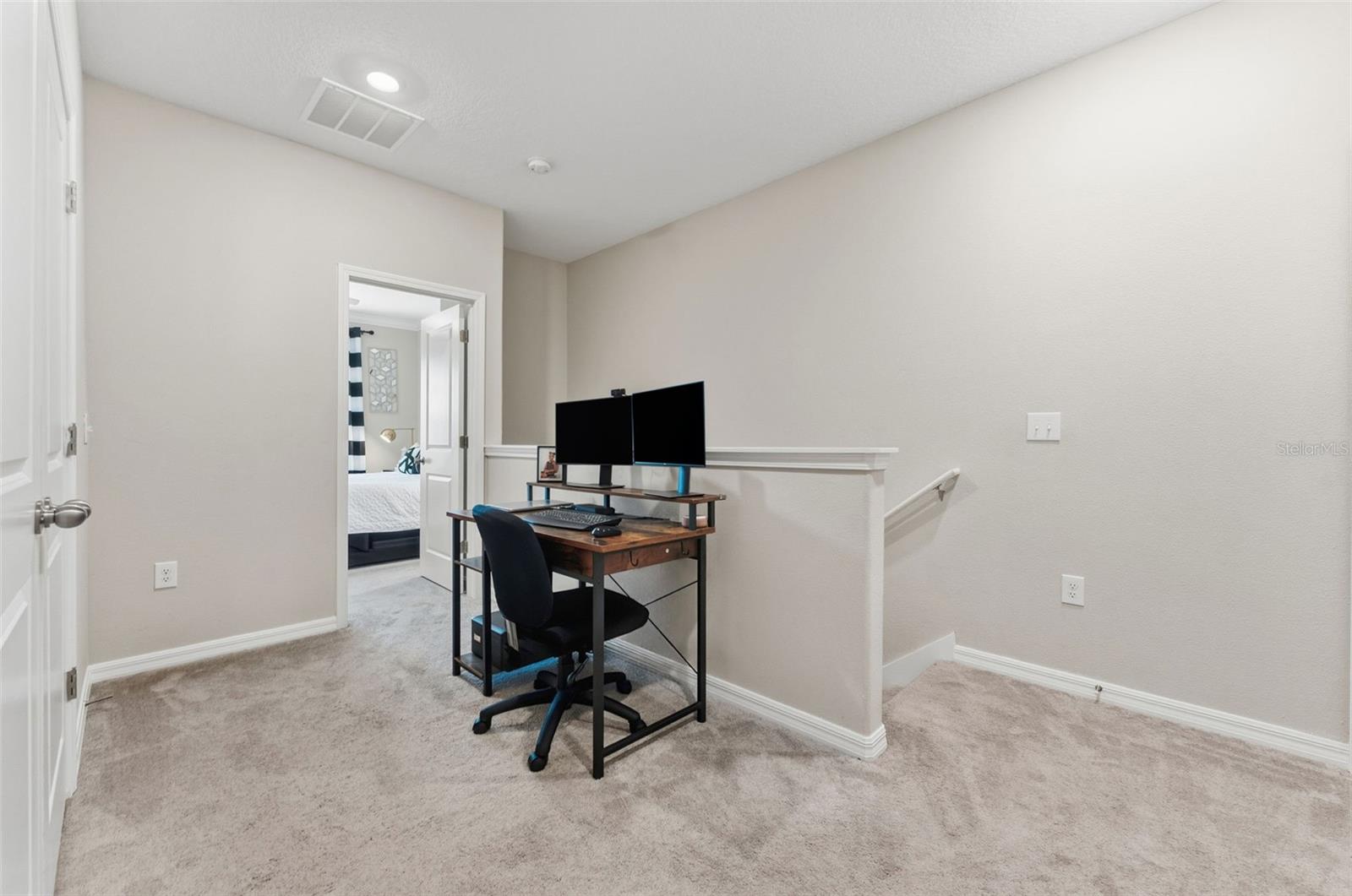 2nd Floor Loft Space Perfect For Working at Home