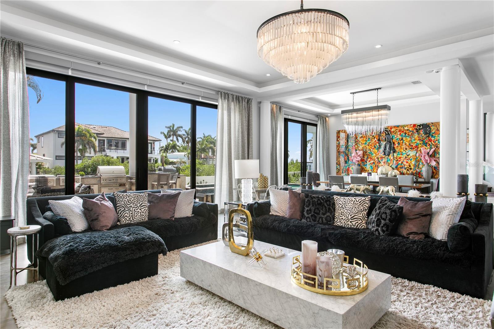 Large Sliding Door for Easy Indoor/Outdoor Entertaining Indoor/Outdoor Entertaining