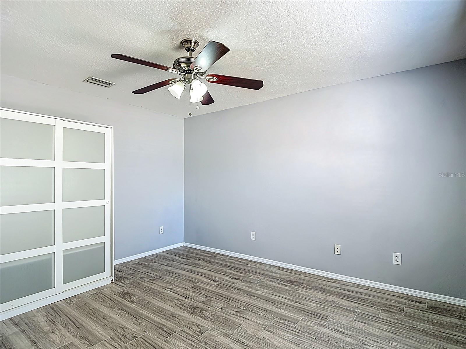 Bedroom 4 with wardrobe closet