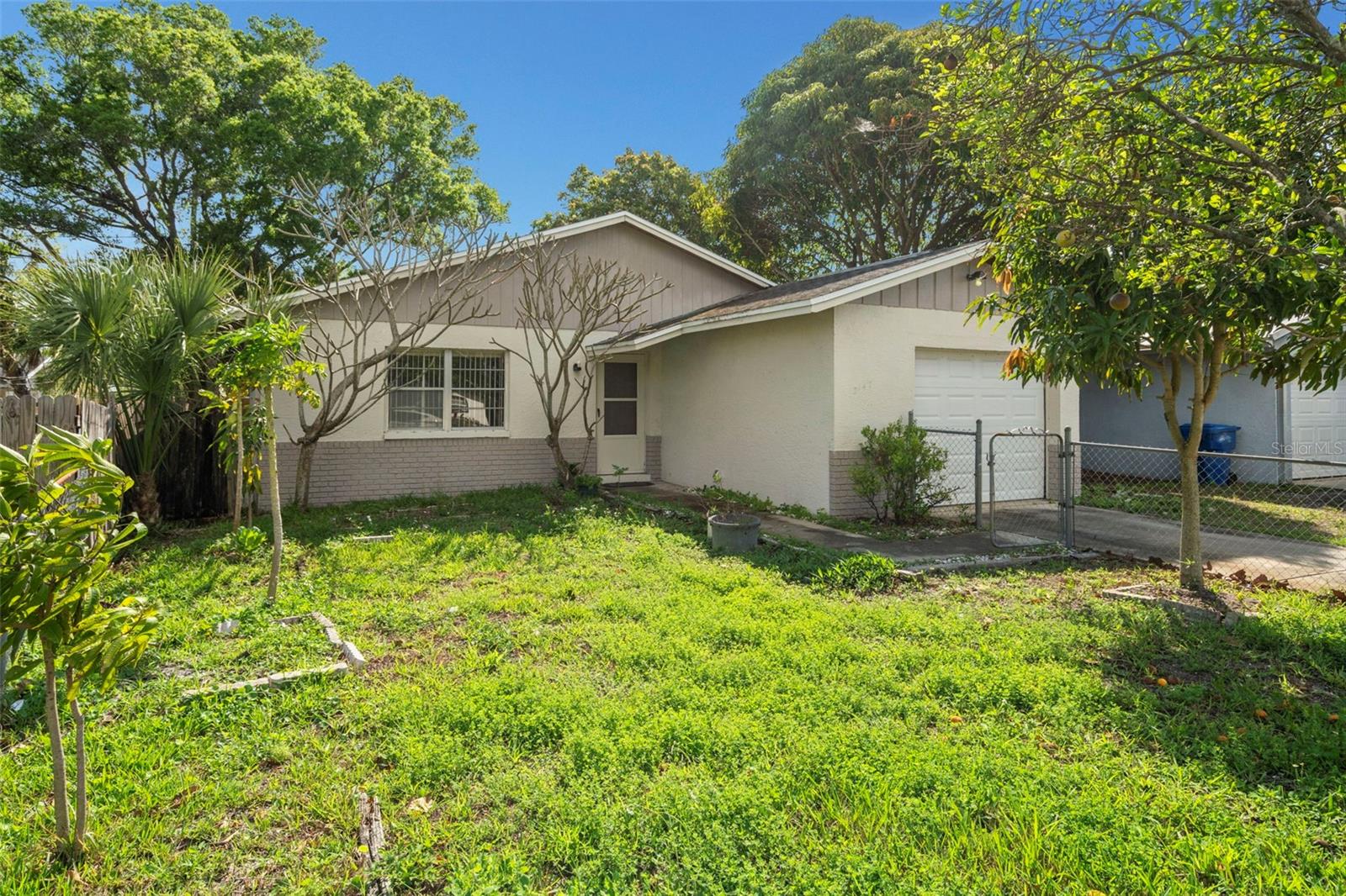 2147 Coral Way, Largo