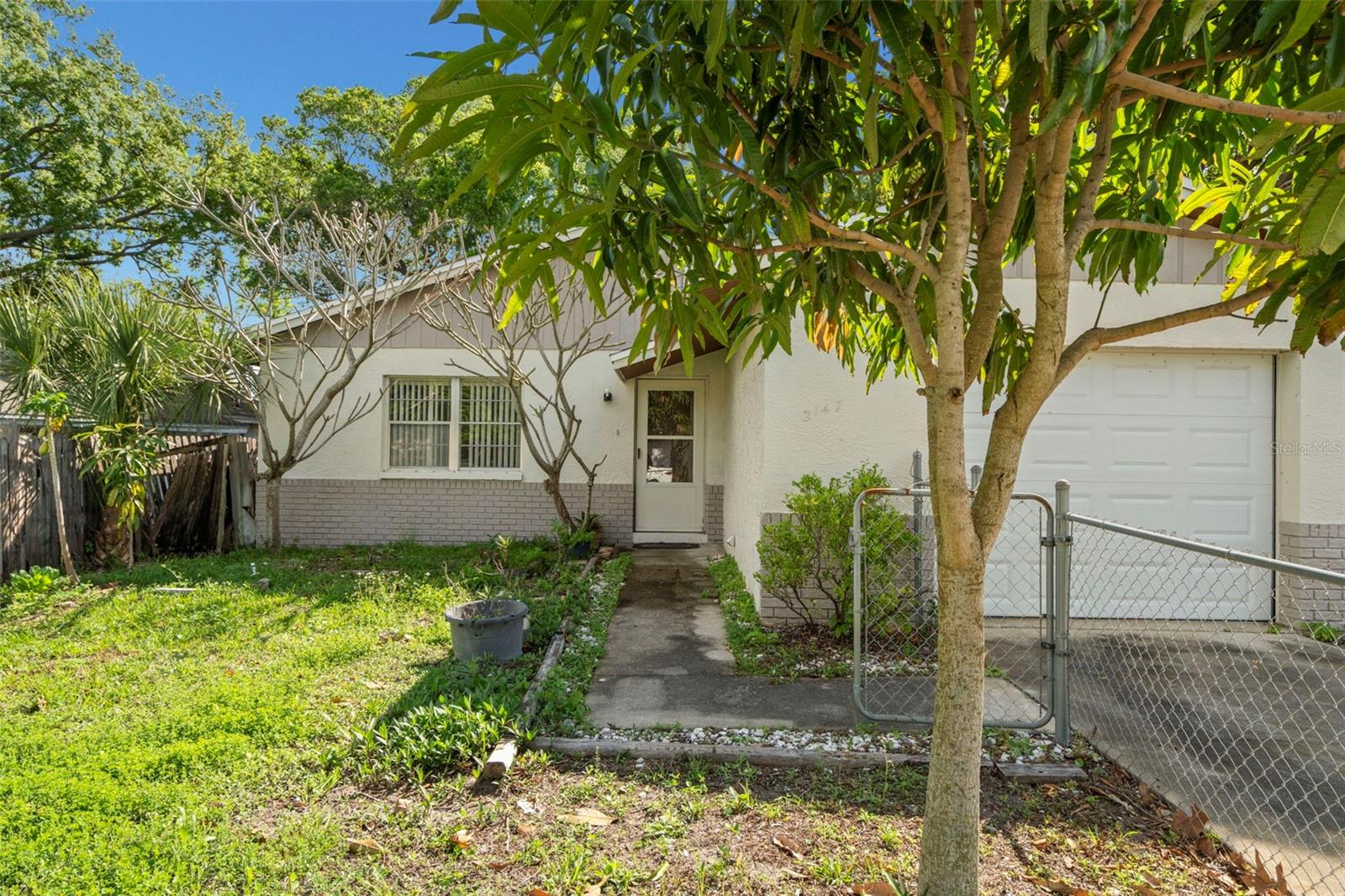 2147 Coral Way, Largo