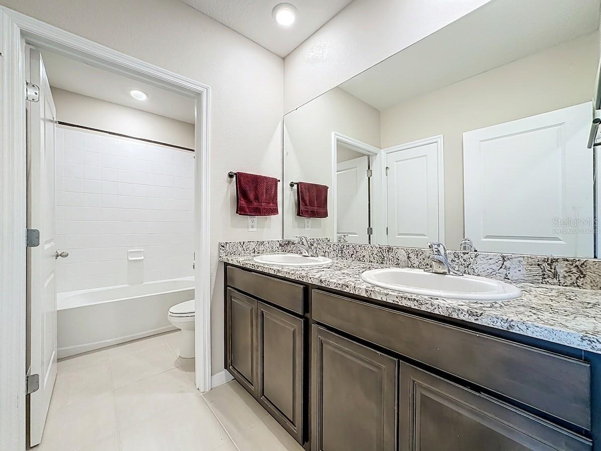 Virtually Staged with Towels