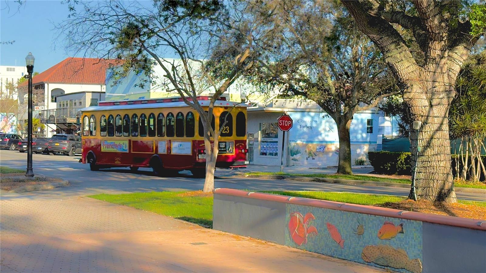 Dunedin - Downtown Trolly - Community Photo