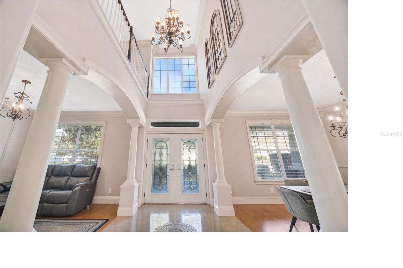 Foyer w/ High Ceiling