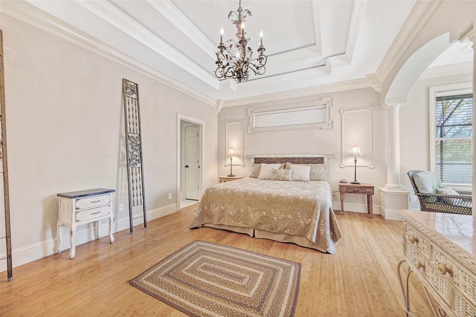 Primary Bedroom (1st Floor)