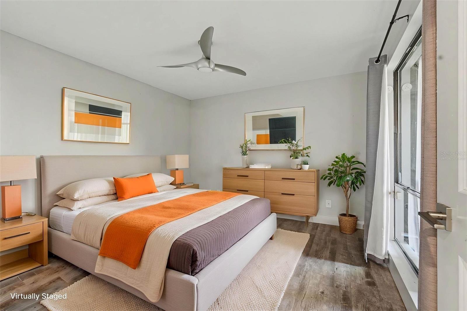 This photo has been Virtually Staged.