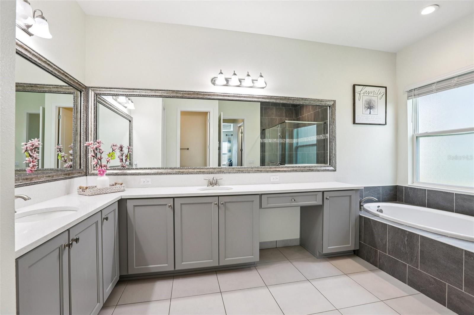 Primary En Suite Bathroom