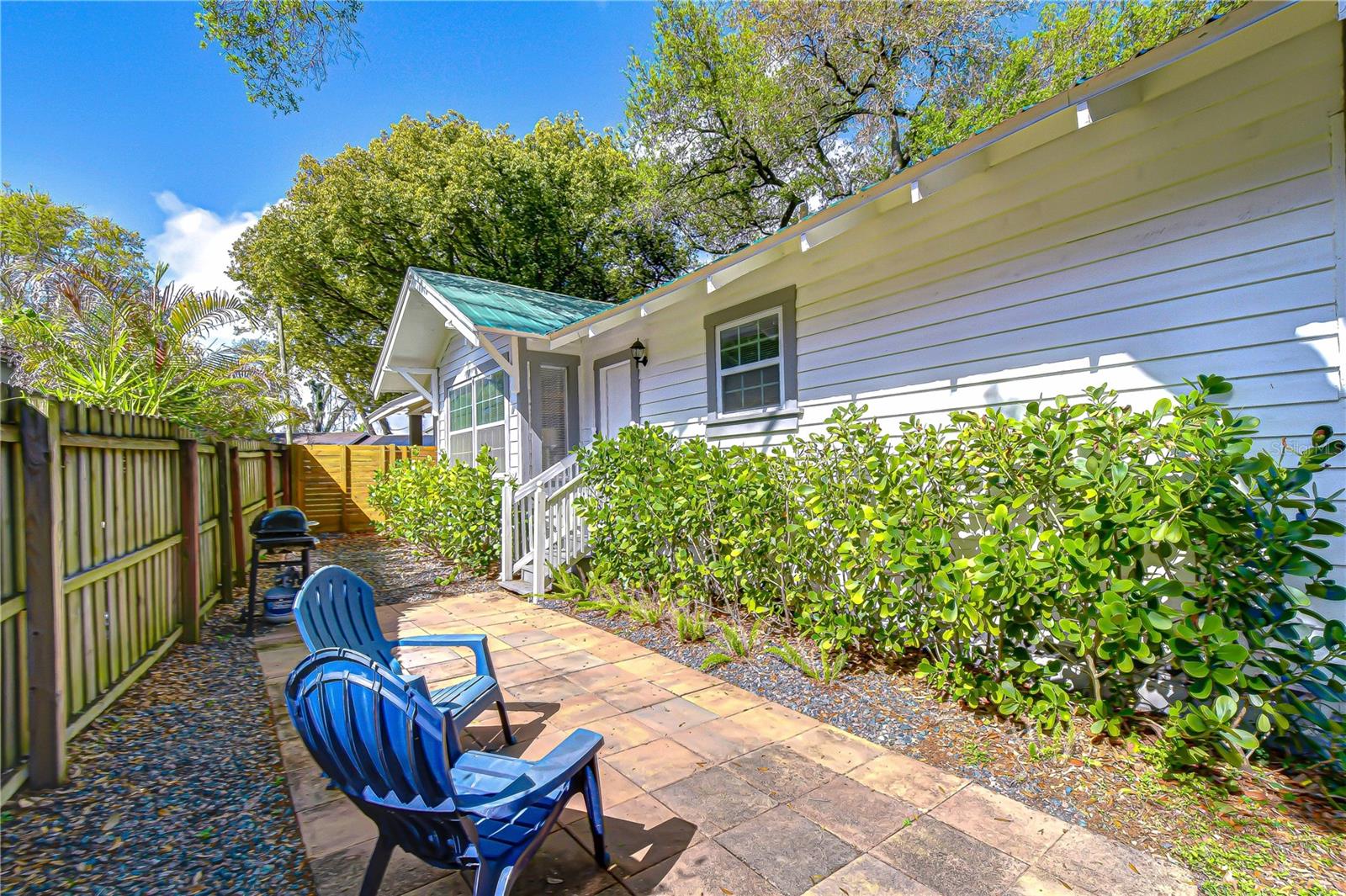 Side yard for family outdoor activities