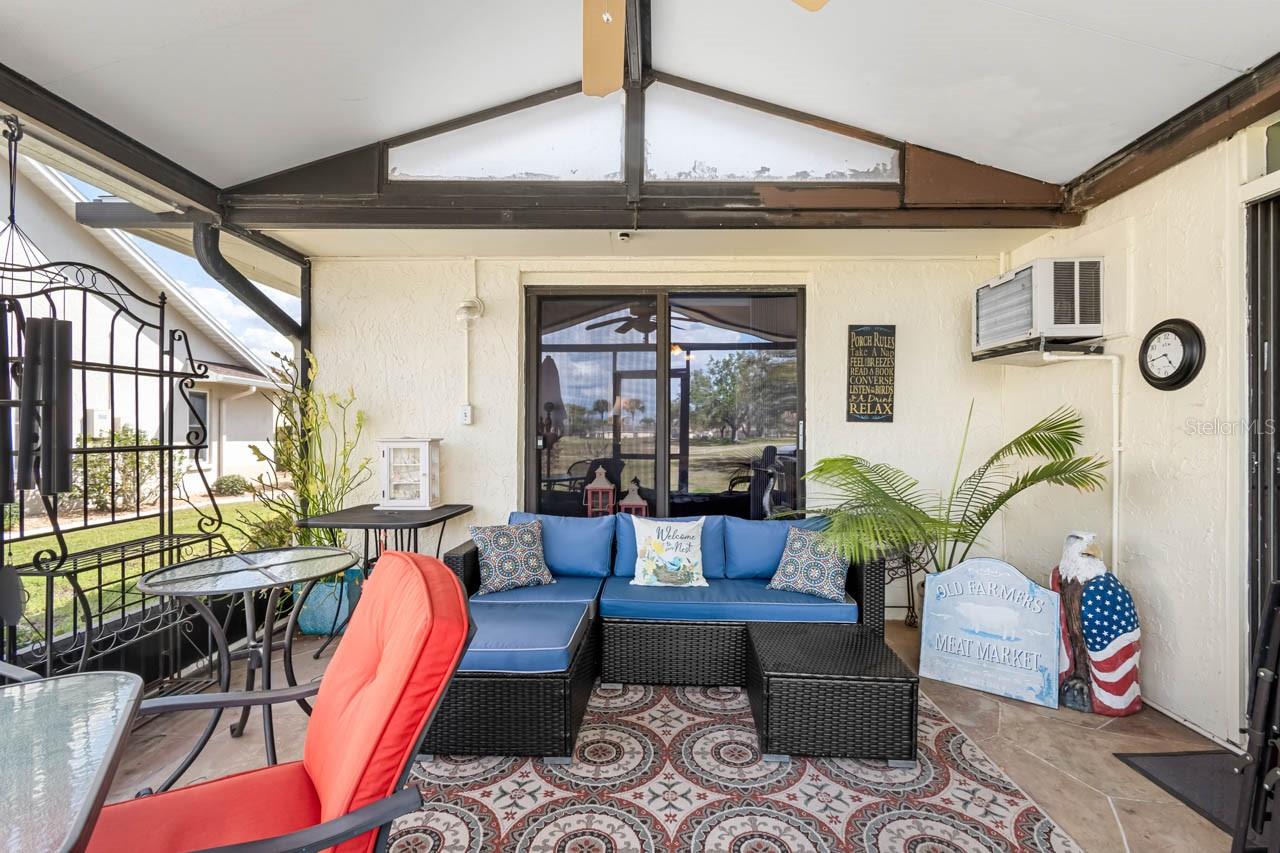 Primary Bedroom lanai