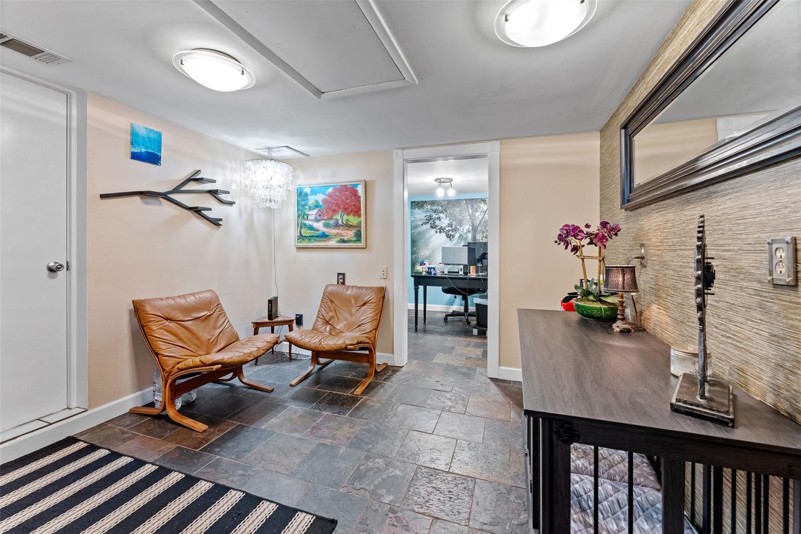 Entrance into office from kitchen or outside entrance, flexible space