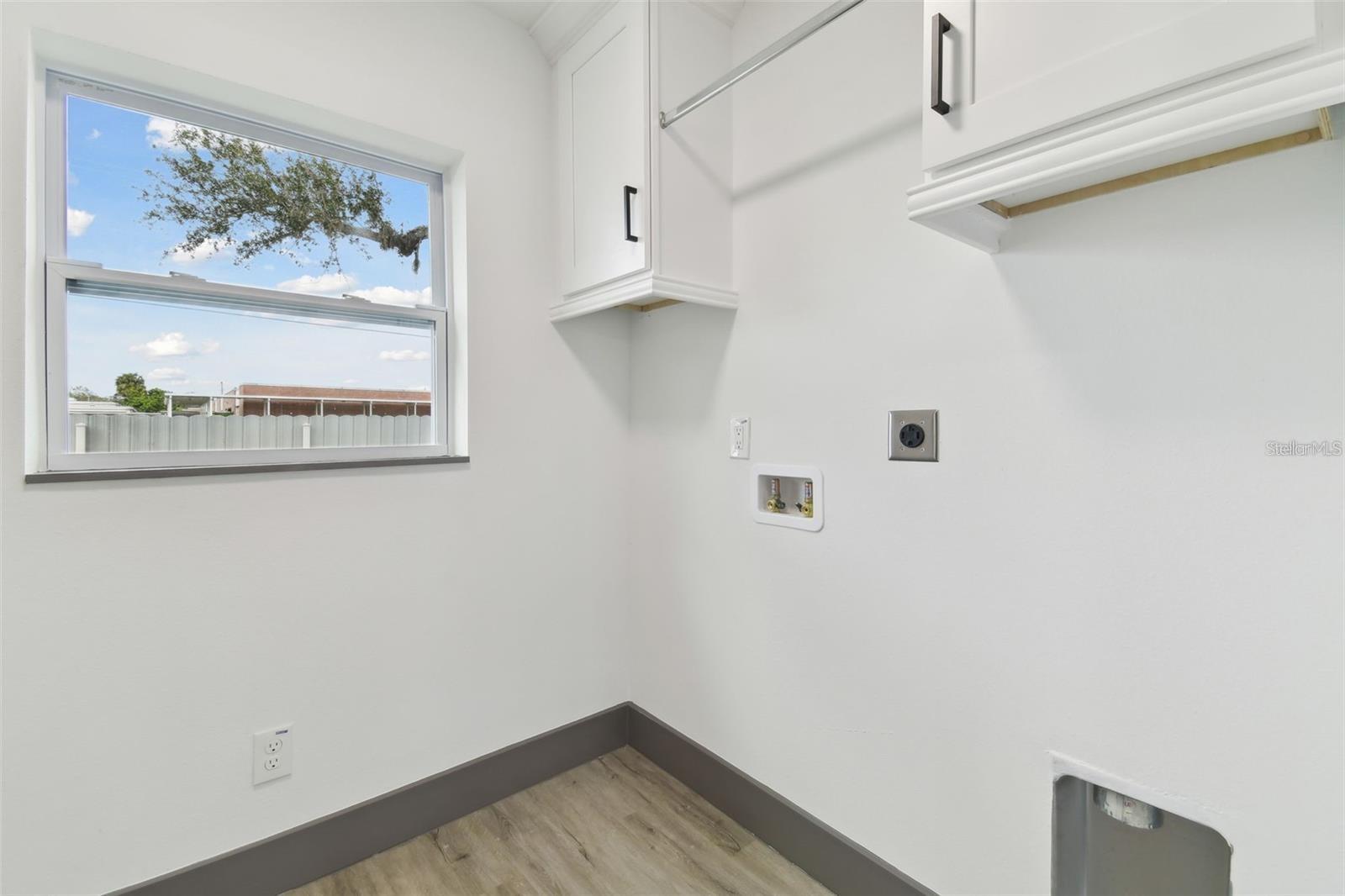 LAUNDRY RM OFF KITCHEN