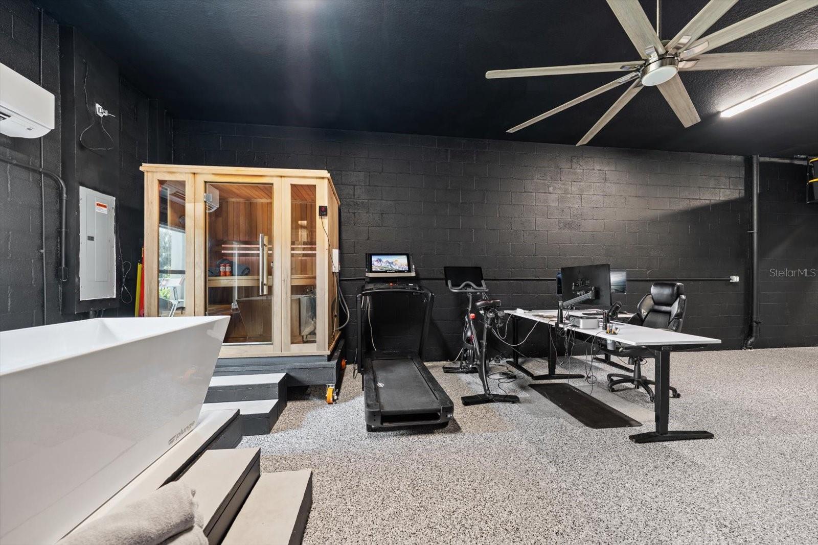 4 Car Tandem Garage with Split AC