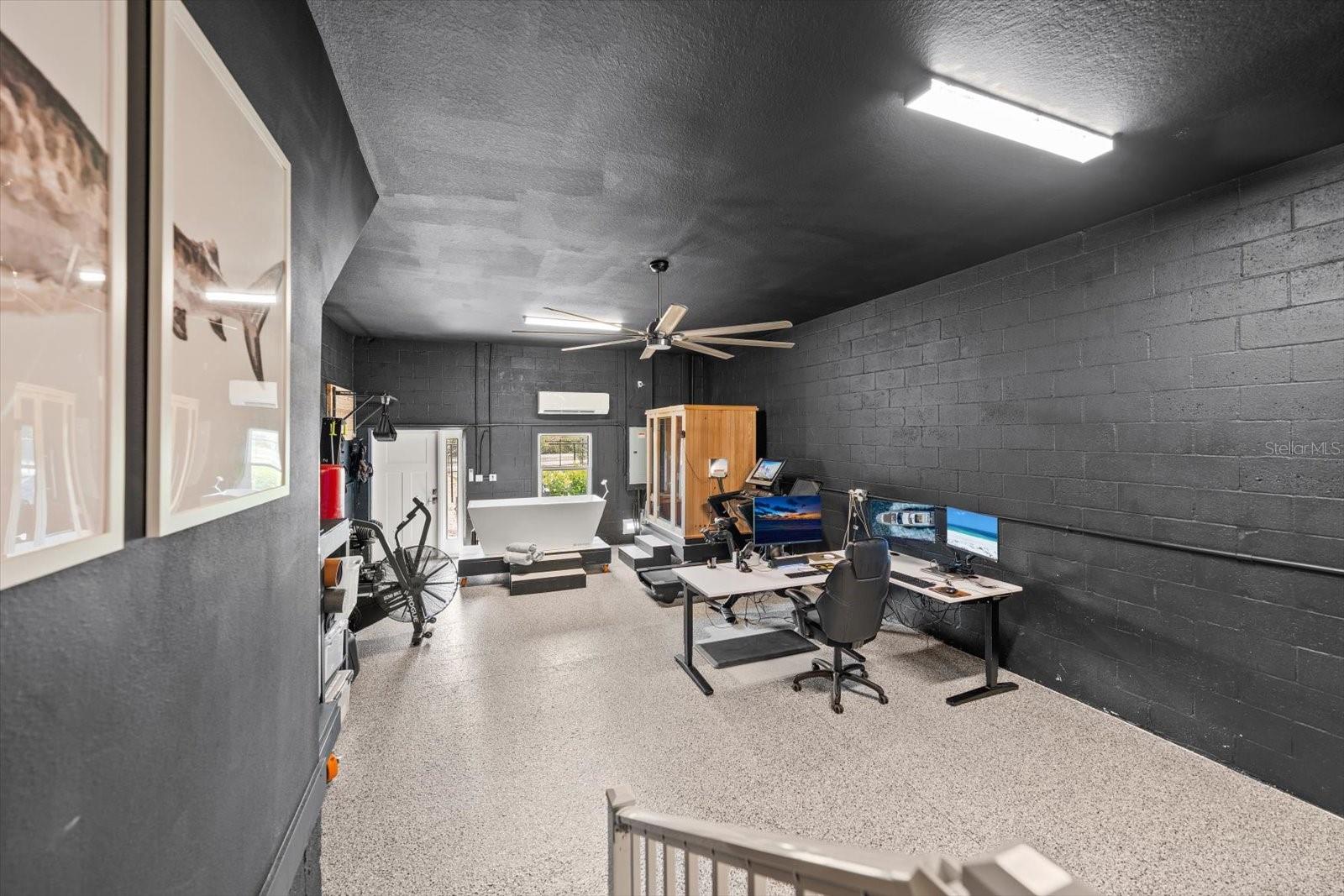 4 Car Tandem Garage with Split AC