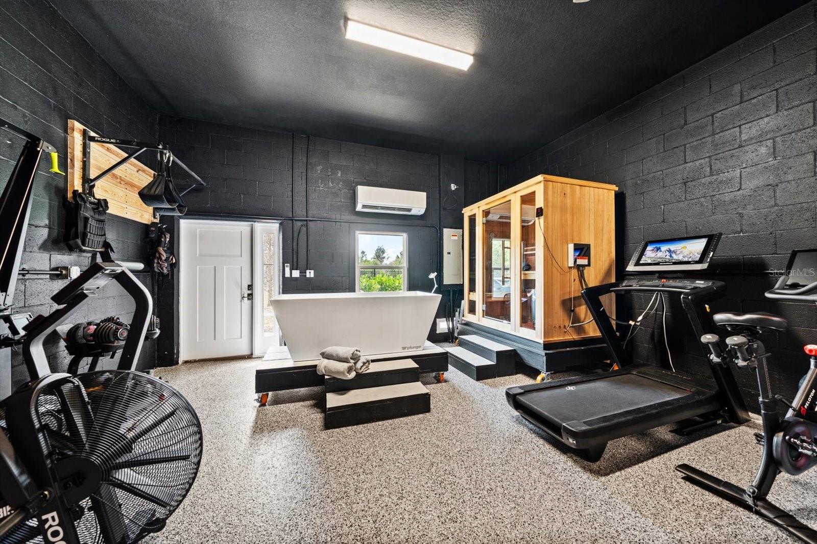 4 Car Tandem Garage with Split AC