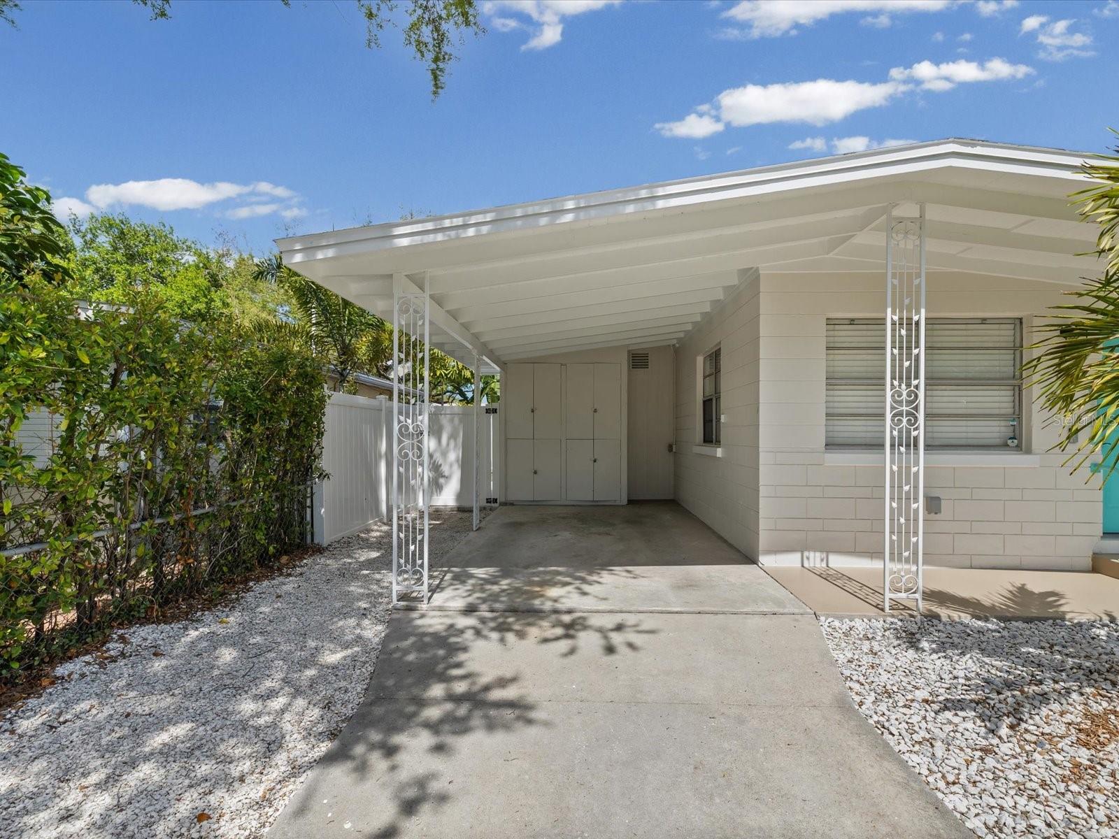1 Car Carport w/Storage