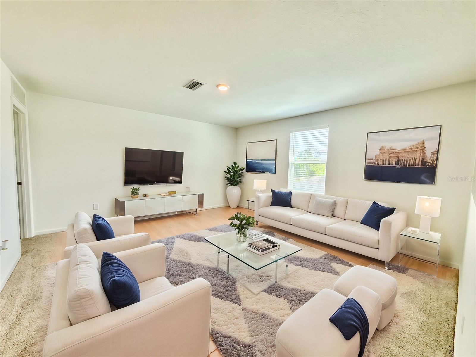 VIRTUAL STAGE UPSTAIRS LOFT