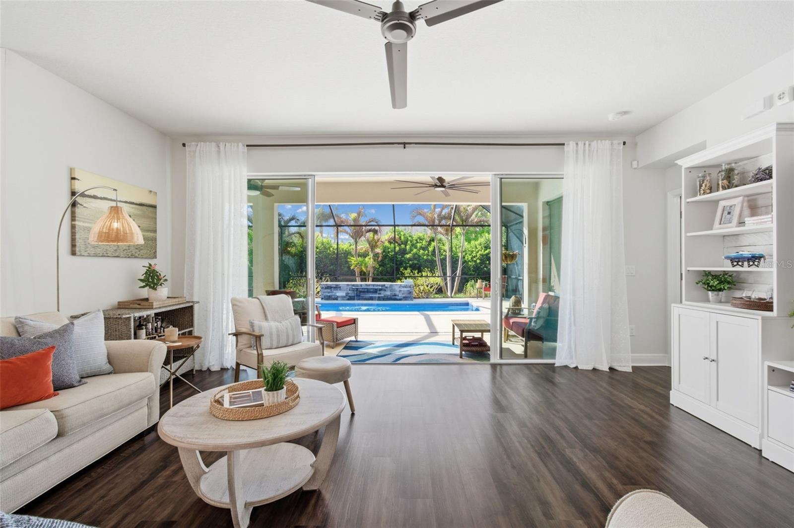 Family Room overlooking screened pool