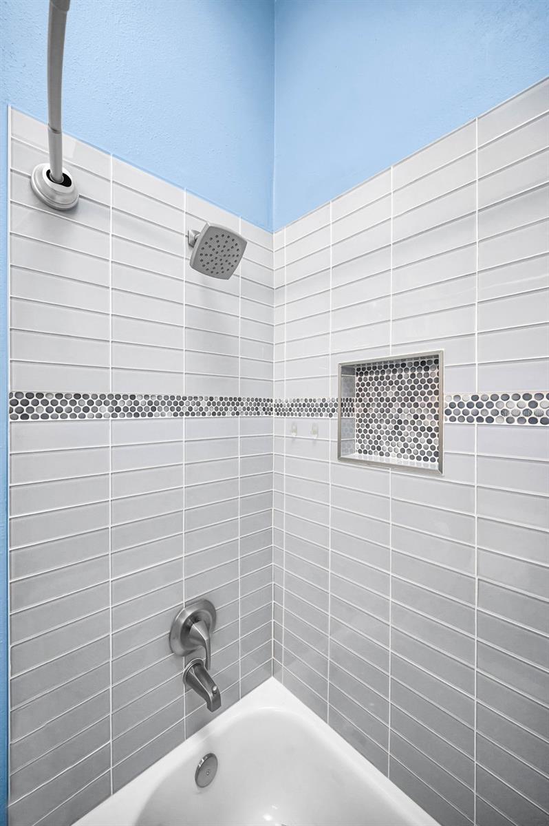 Extra large Tandem Garage