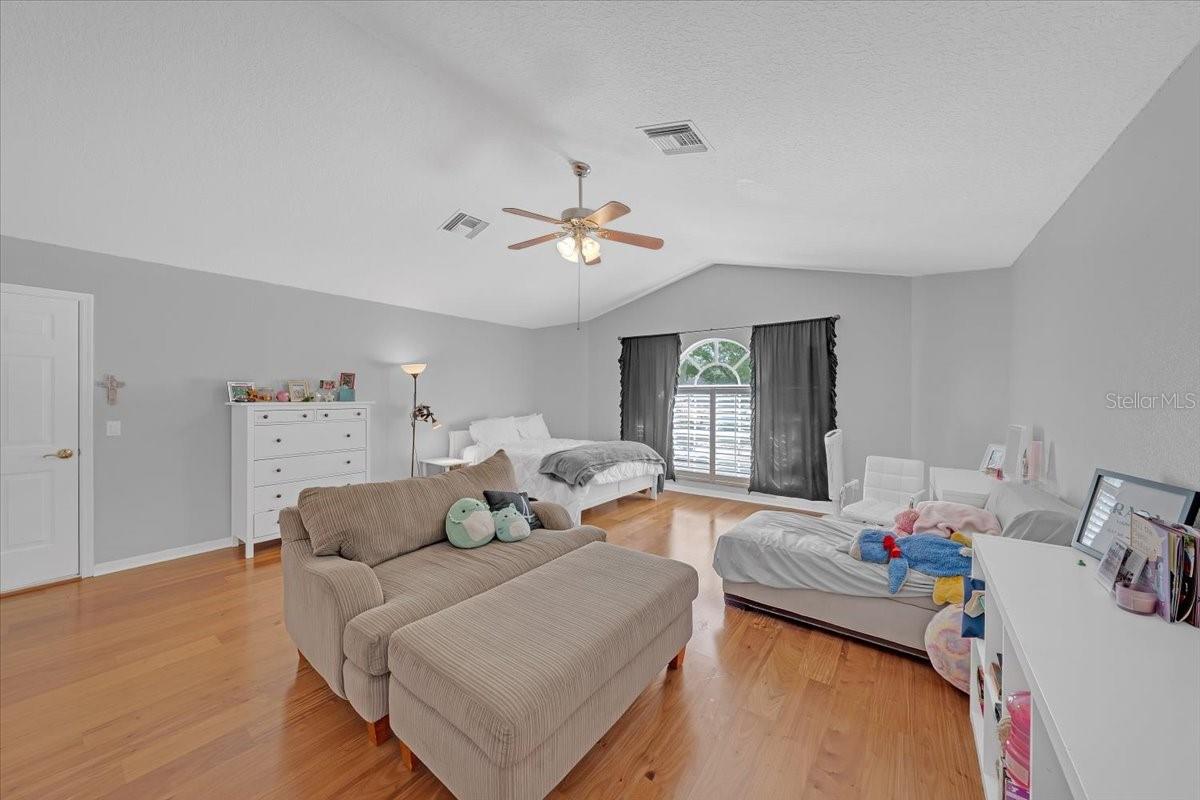 Large upstairs bonus room offering incredible versatility.