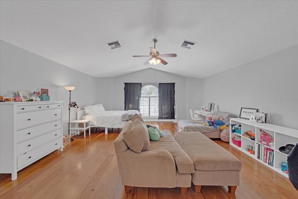 Private bedroom with its own bathroom, perfect for guests.