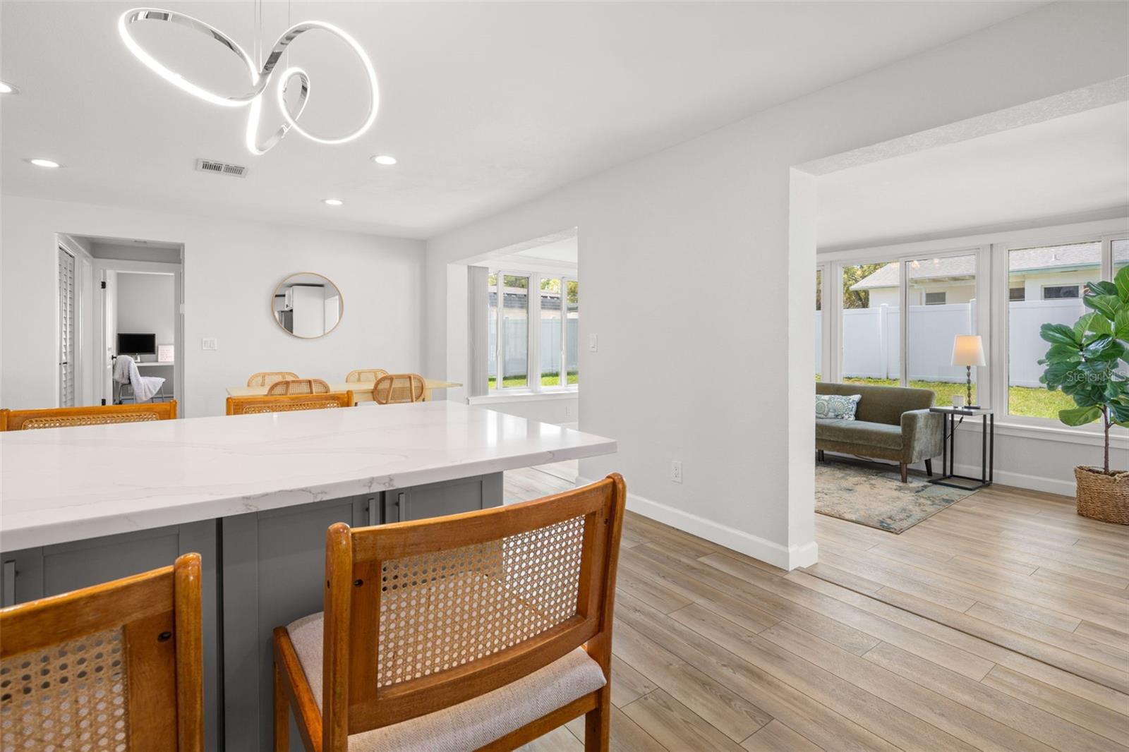 Built-in penisula with Quartz countertop and additional cabinet storage!