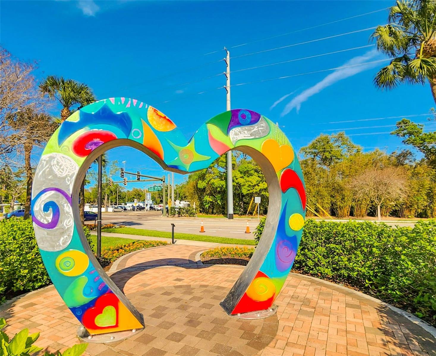 Largo Central Park is close by.