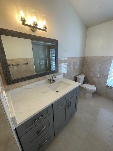 main bathroom 1