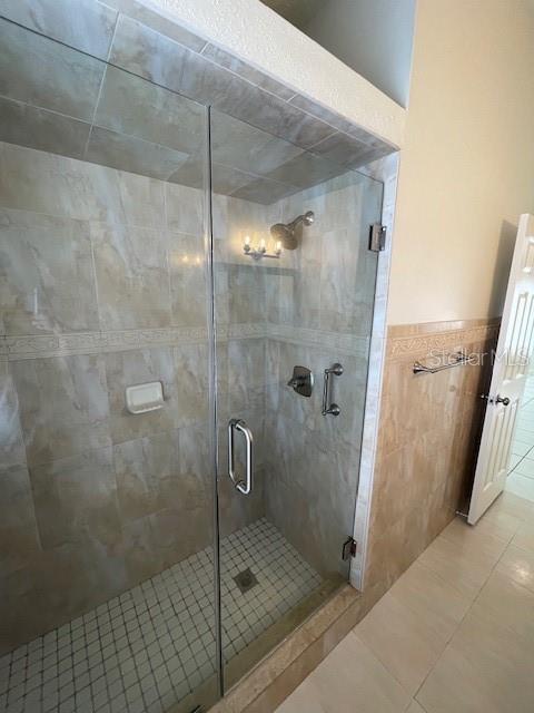 additional view of Main Bathroom