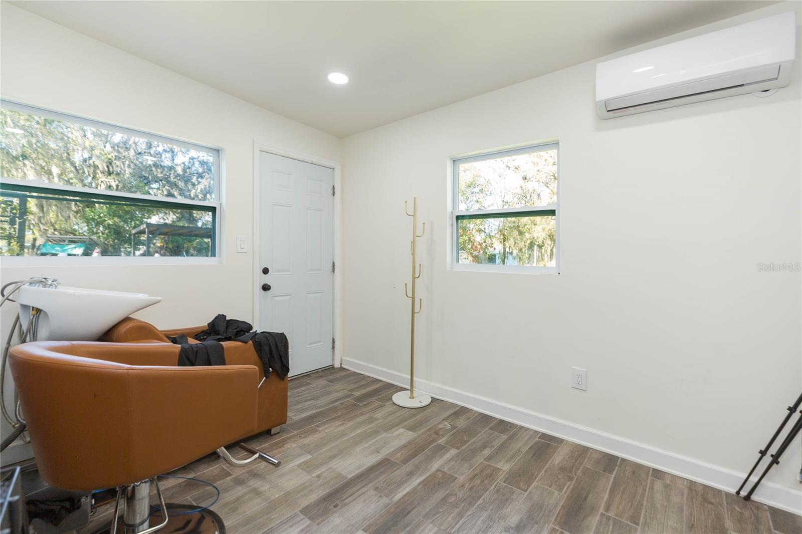 Storage/outside attached room