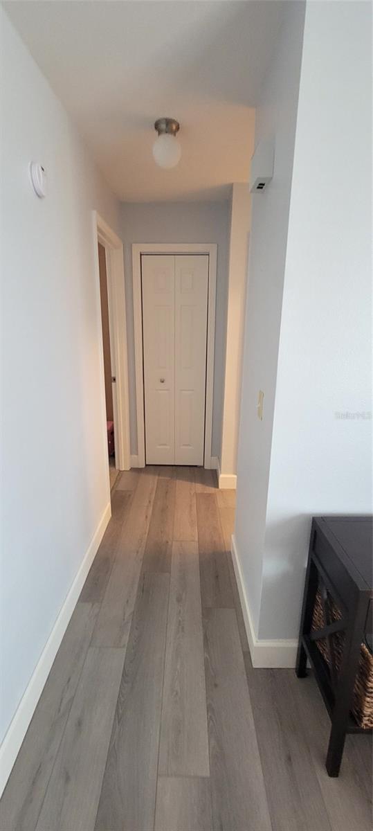Hall to bedrooms