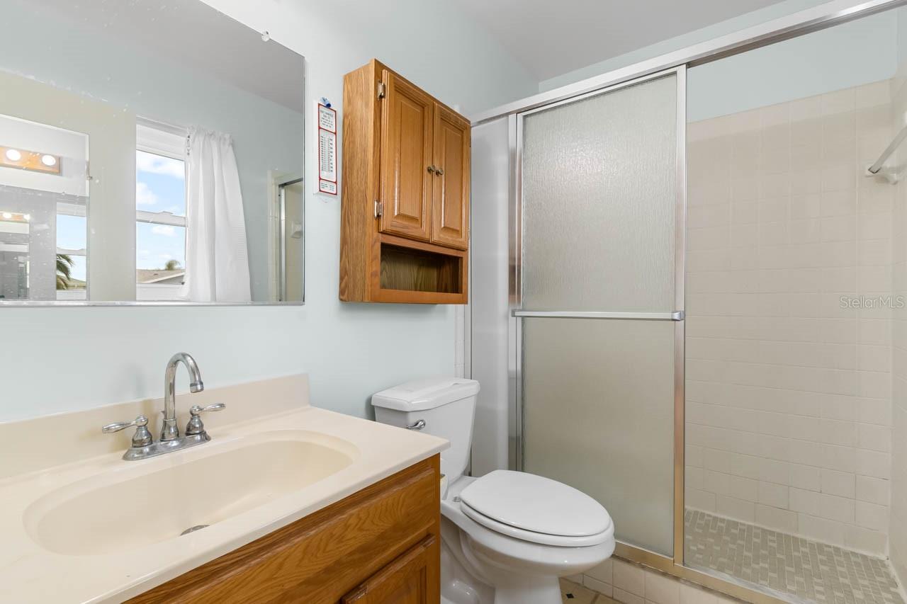 Primary En-Suite Bathroom