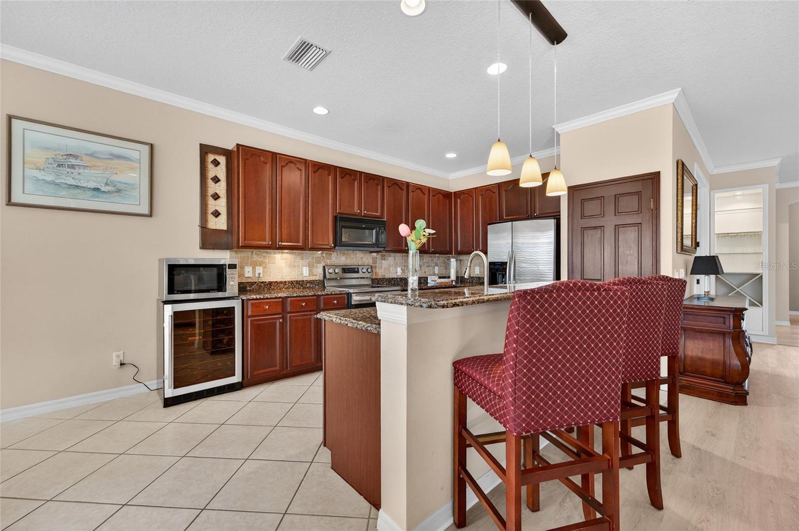 Breakfast bar