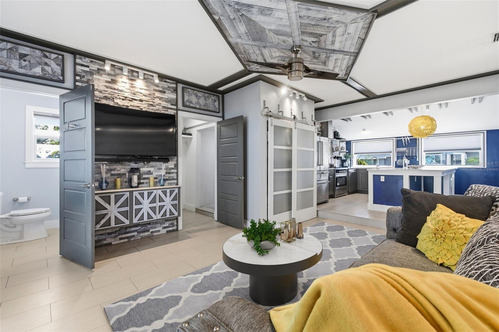 VIRTUALLY STAGED TABLE AND RUG