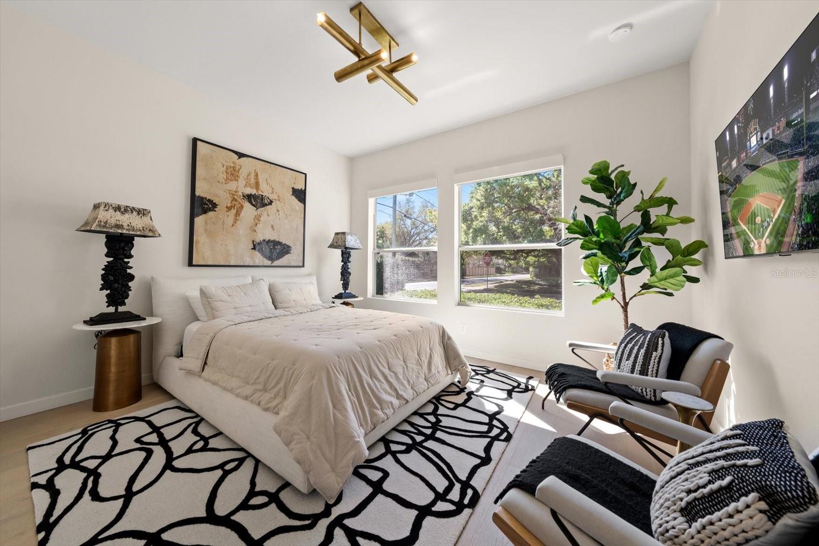 guest bedroom #2 with en-suite bathroom