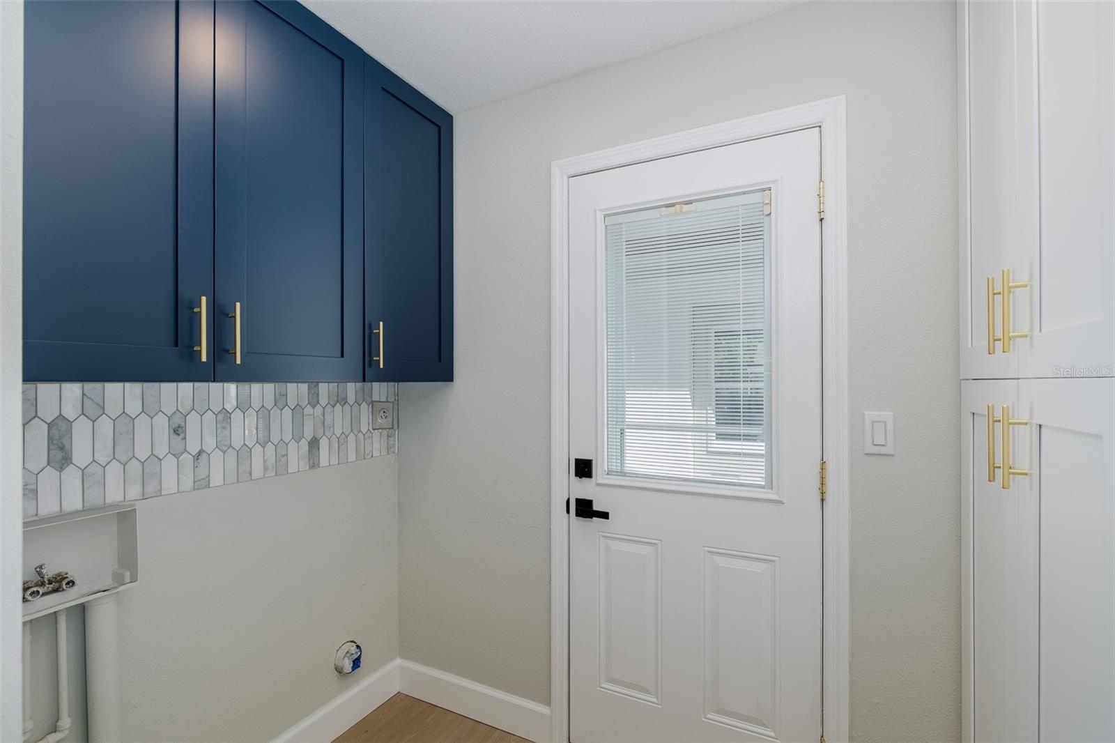 LAUNDRY NOOK OFF OF THE KITCHEN