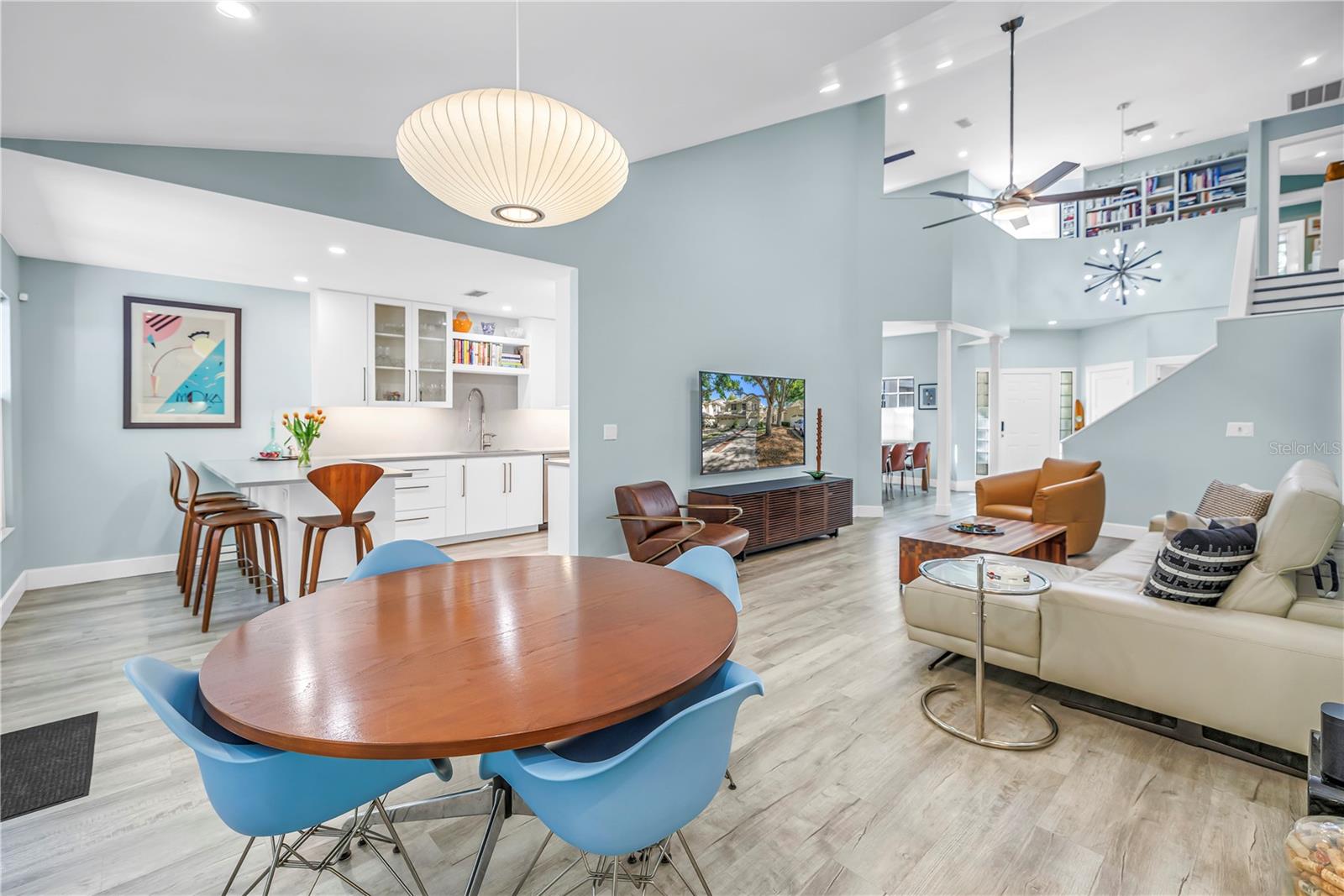 Minimalist Dutch modern style with cool colors and symmetric lines.