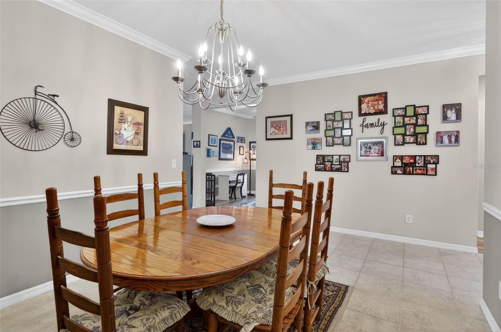 Dining room with offie in the background