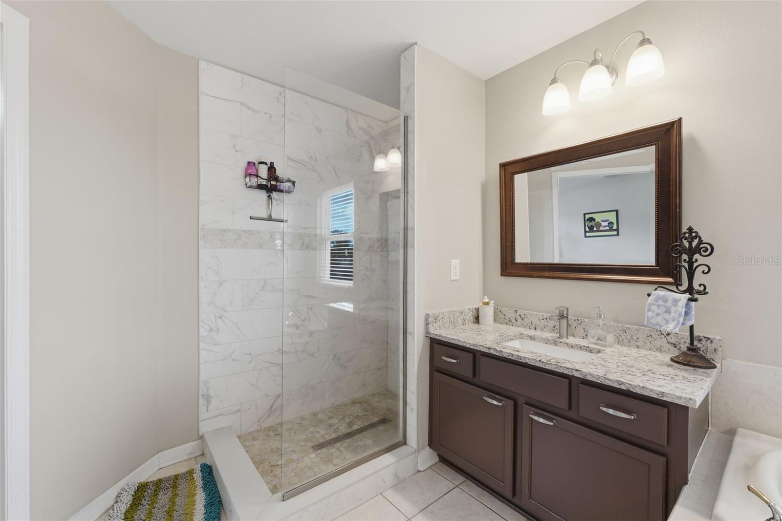 Primary Bathroom (2nd Flr)