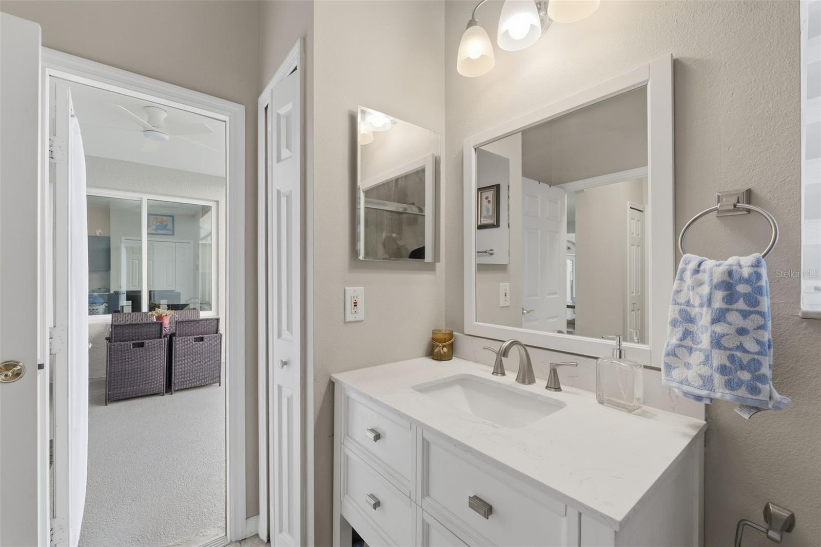 Bathroom 3 (1st Flr)