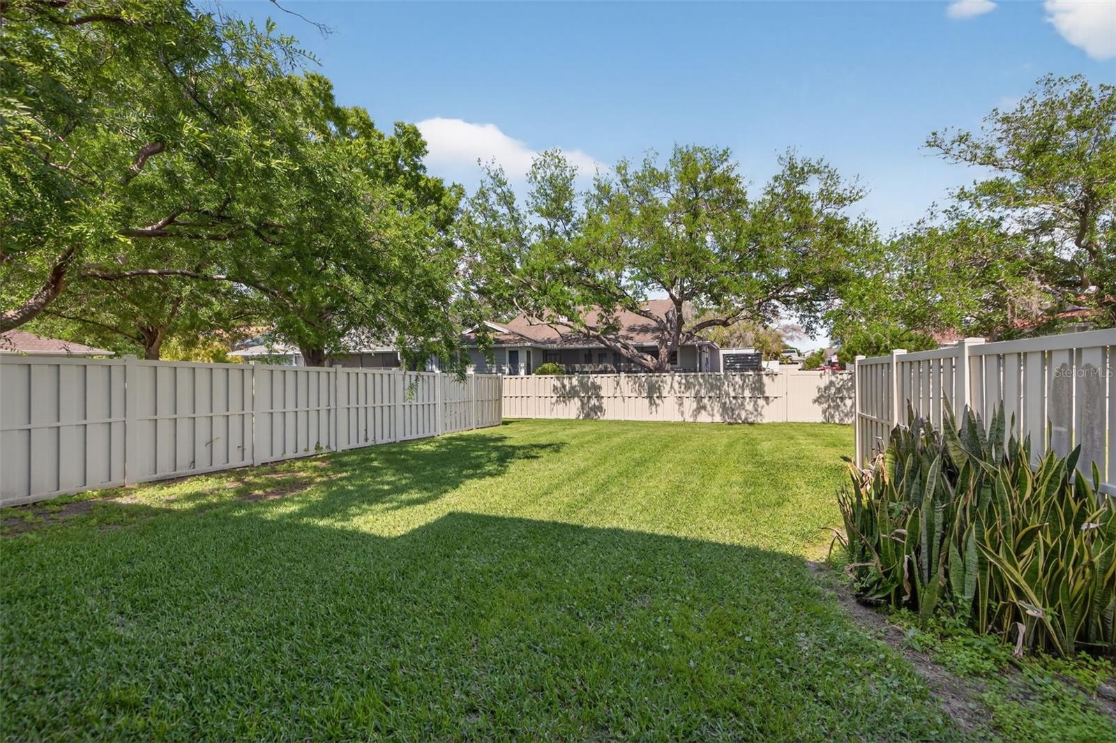 TB8486292