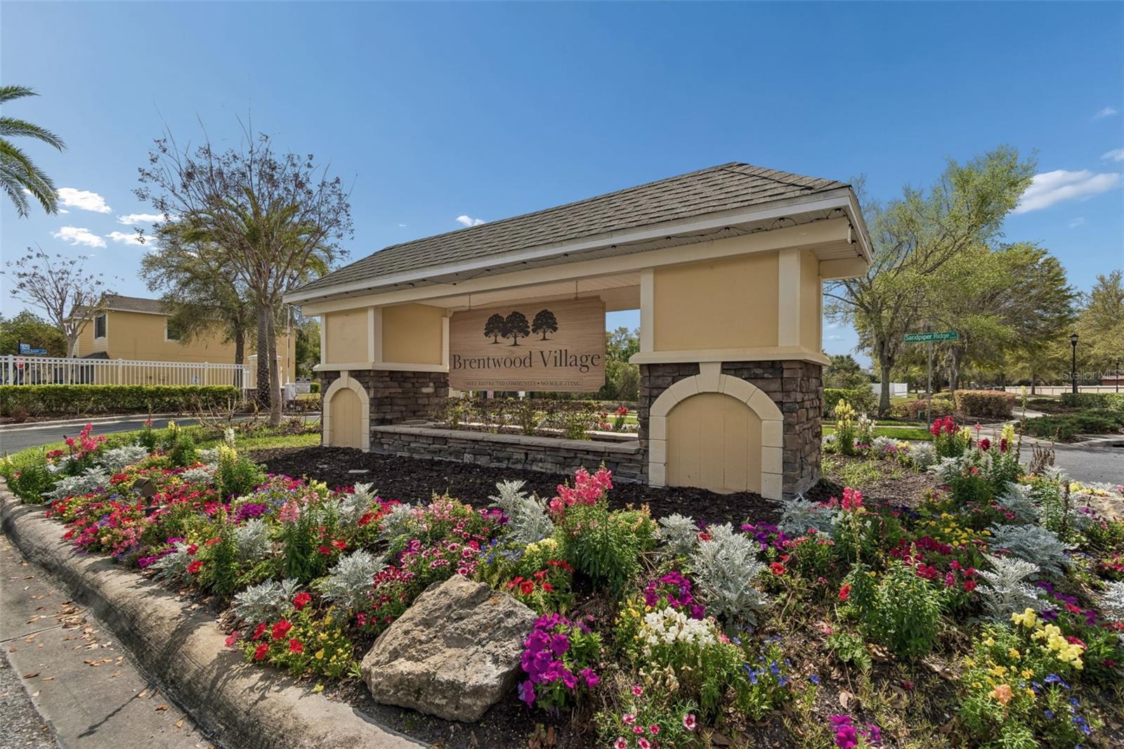 Hammocks - Brentwood Entrance