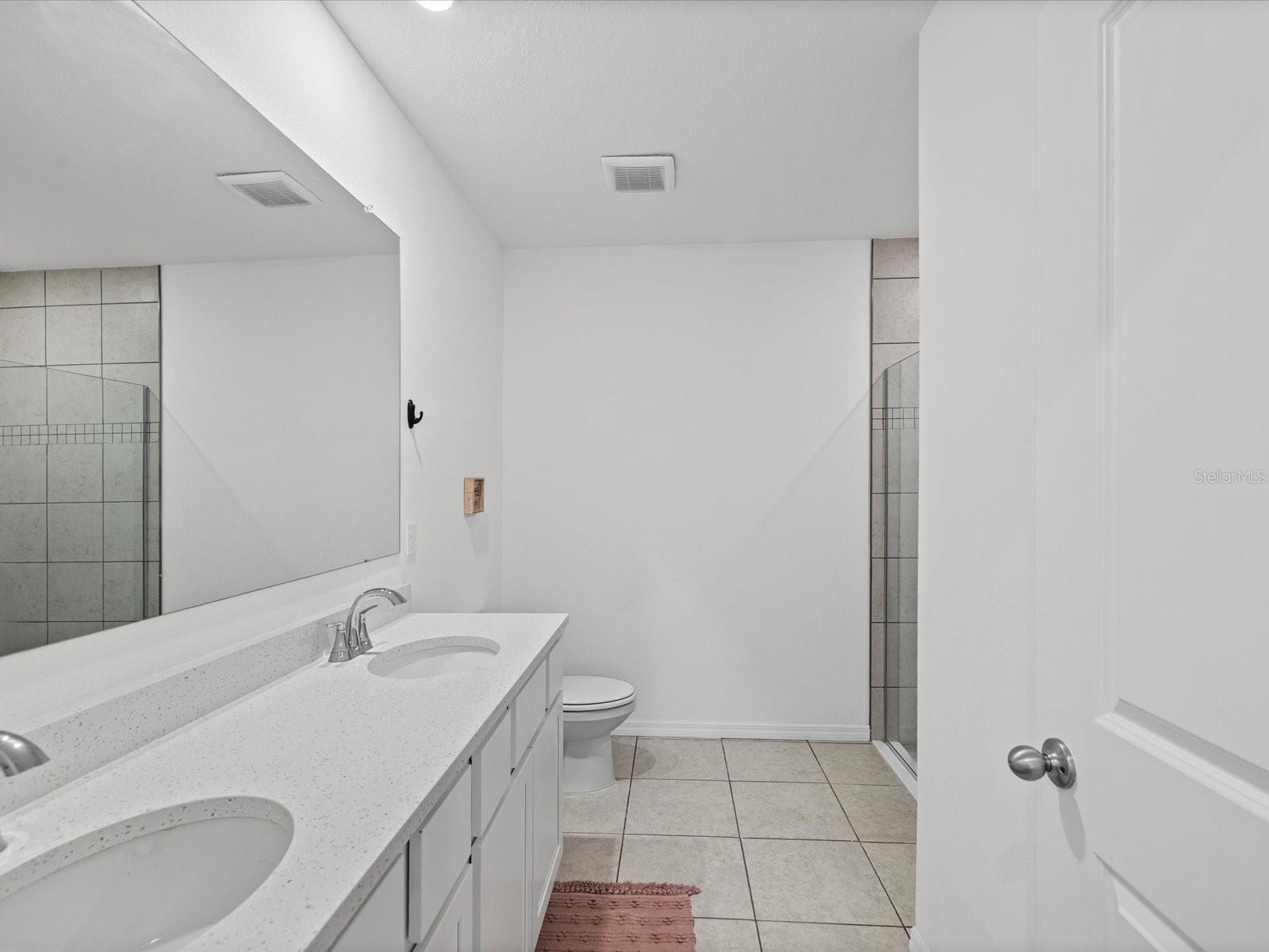 primary en suite bathroom