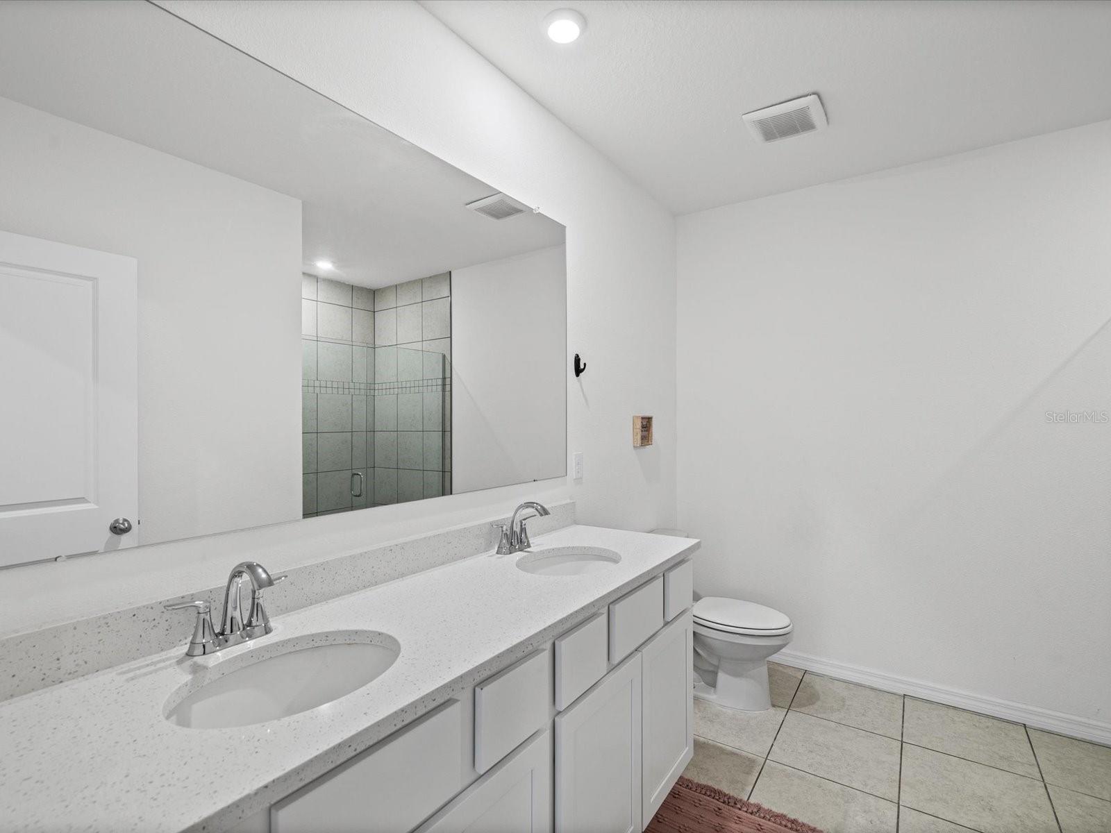 primary en suite bathroom