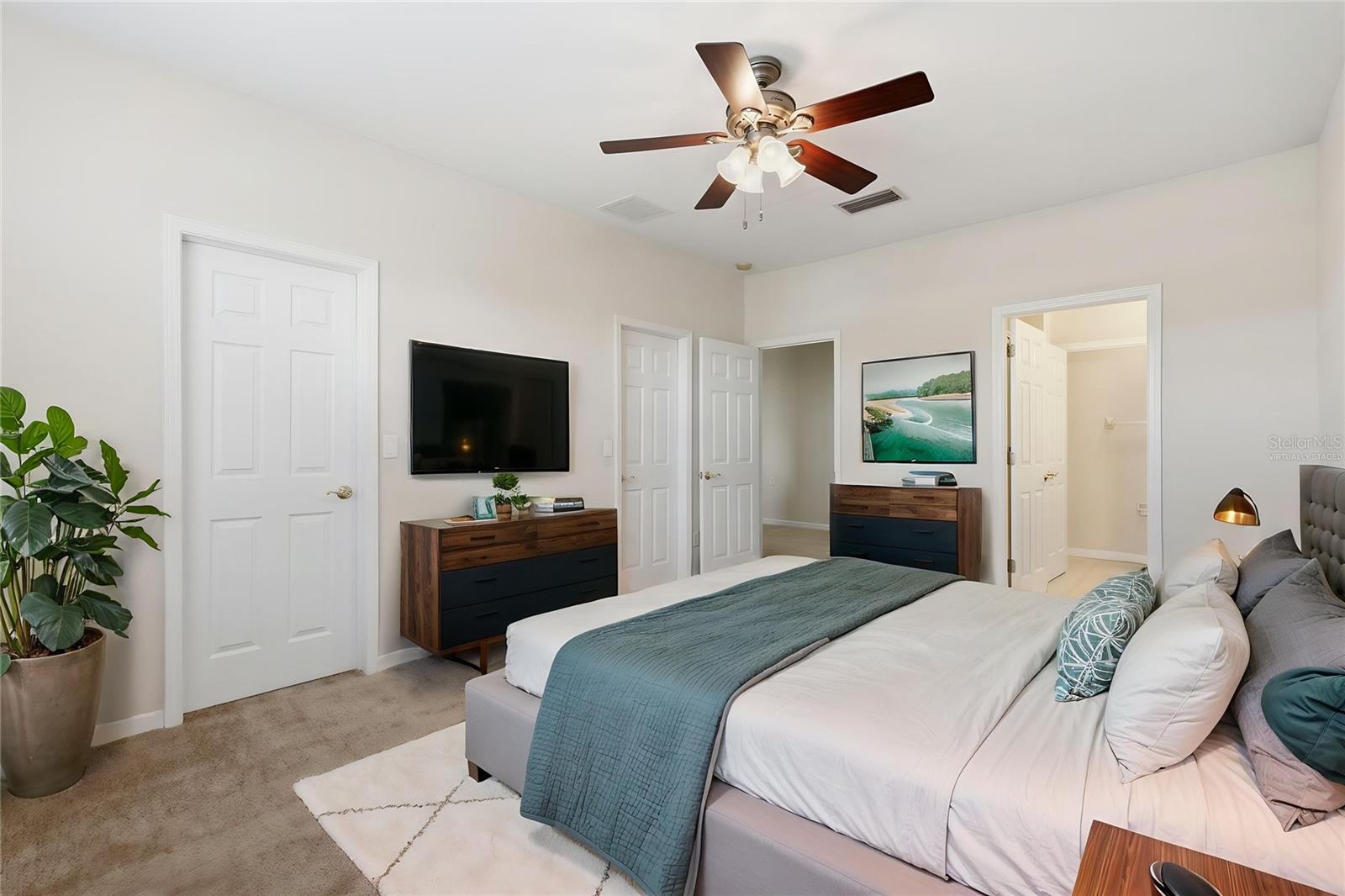 This photo has been Virtually Staged.