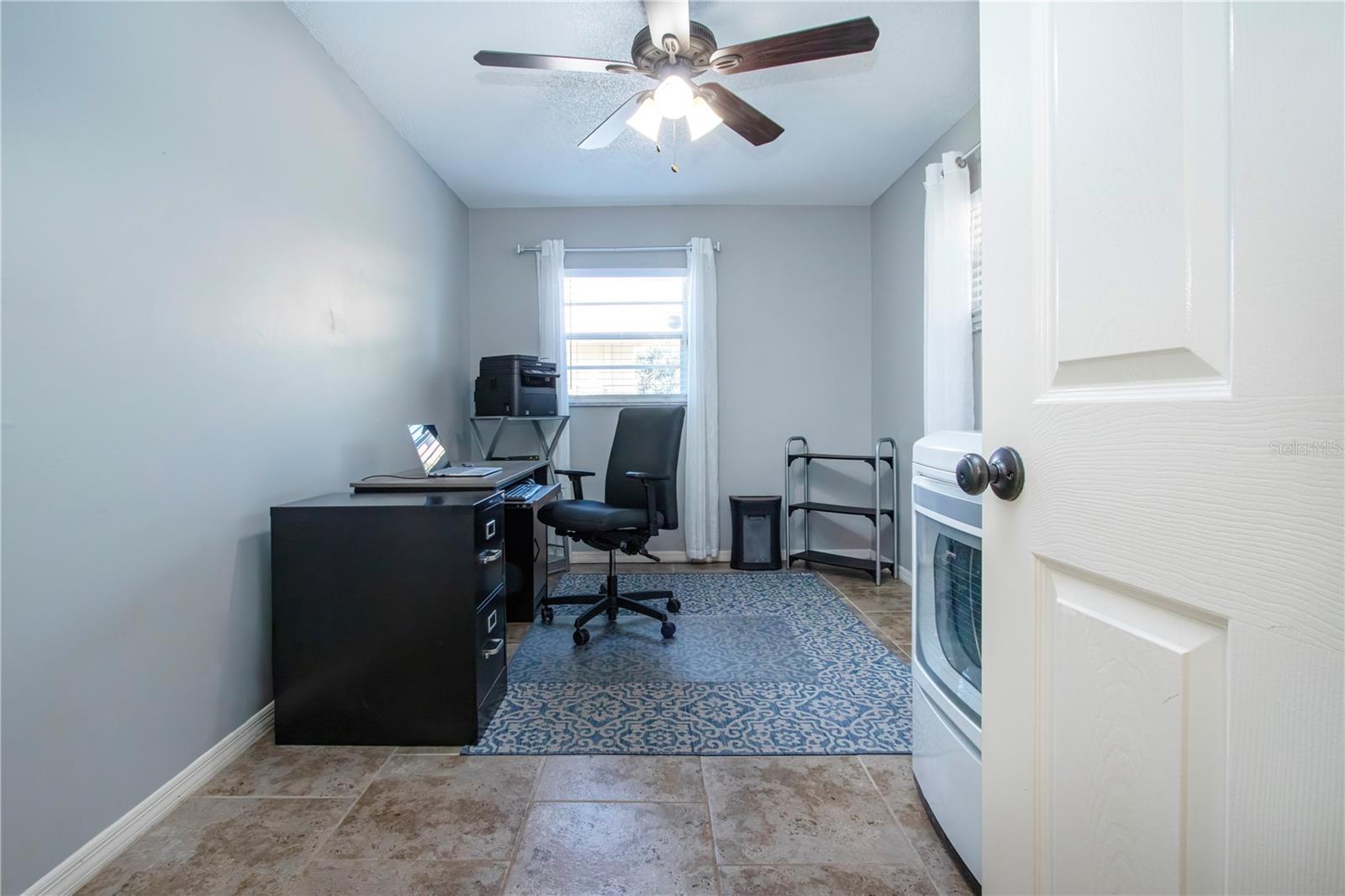 Bonus Room for work space and laundry