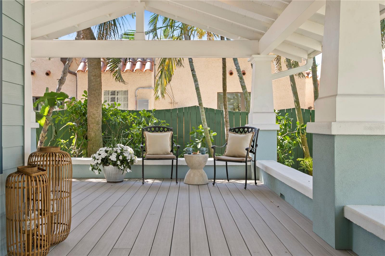 Delightful front porch
